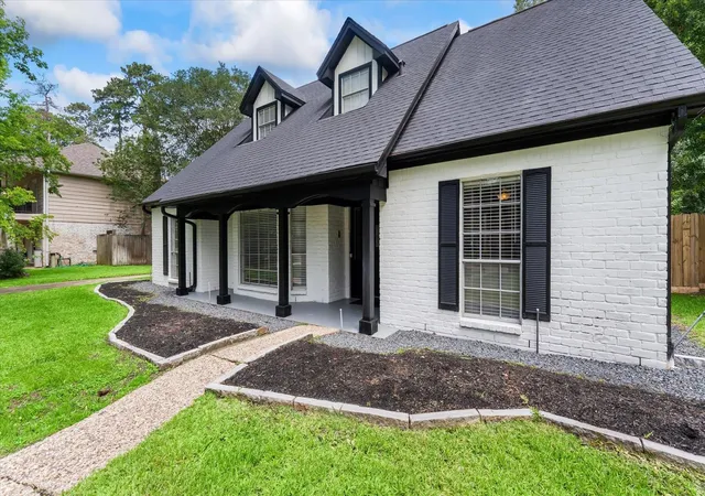 Photo 2 of Single family home for sale at 6310 Hickorycrest Dr, Spring, TX 77389 | MLS# 13208840 | Listing updated on 2026-10-08