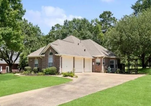 3rd image of 1112 Redbud Ave, Diboll, TX 75941 | MLS# 72613818
