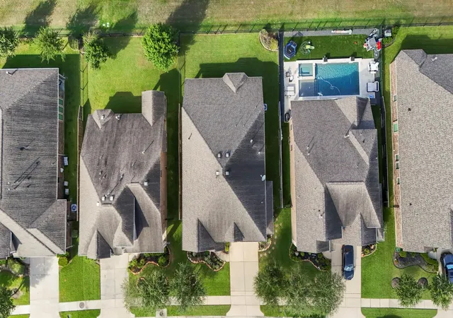 Photo 3 of Single family home for sale at 9011 Gardenia Meadow Ln, Spring, TX 77379 | MLS# 21755798 | Listing updated on 2026-10-01