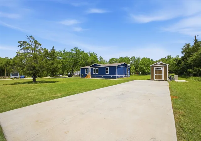 Homes for sale in Rockdale, TX | 704 Riley St, Rockdale, TX 76567 | MLS# 41773164