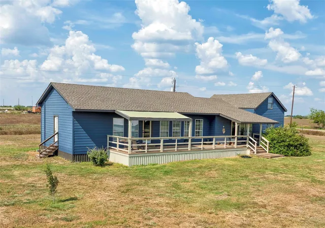 Photo 1 of Sale Pending at 398 County Rd 264, Moulton, TX 77975 | MLS# 15168188 | Listing updated on 2026-08-27