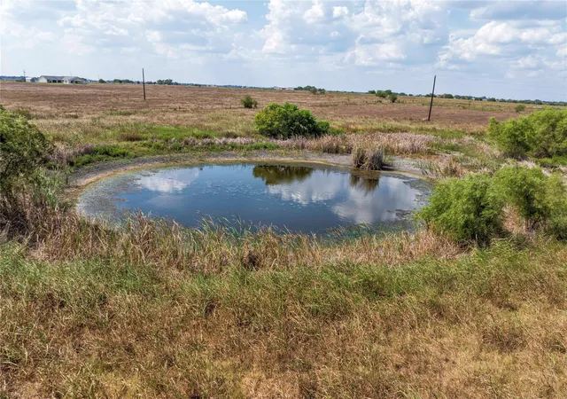 Photo 2 of Sale Pending at 398 County Rd 264, Moulton, TX 77975 | MLS# 15168188 | Listing updated on 2026-08-27
