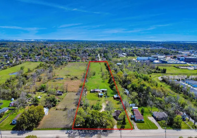 Photo 1 of Single family home for sale at 602 Massey Tompkins Rd, Baytown, TX 77521 | MLS# 28450849 | Listing updated on 2026-09-01