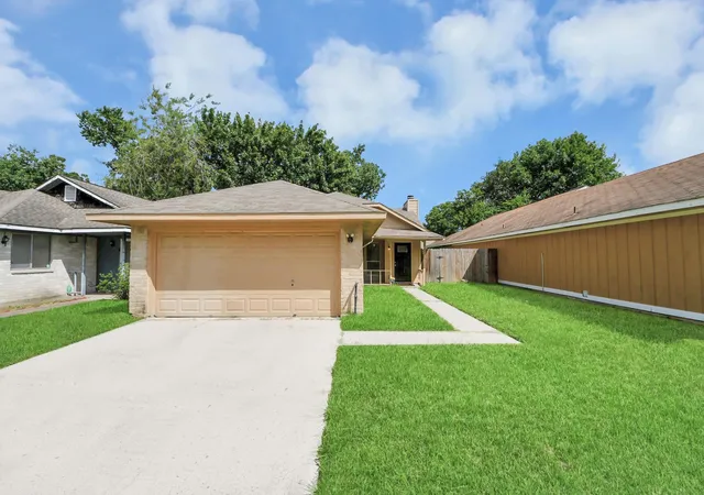 Photo 3 of Single family home for sale at 3219 Forestbrook Dr, Spring, TX 77373 | MLS# 19180520 | Listing updated on 2026-10-19