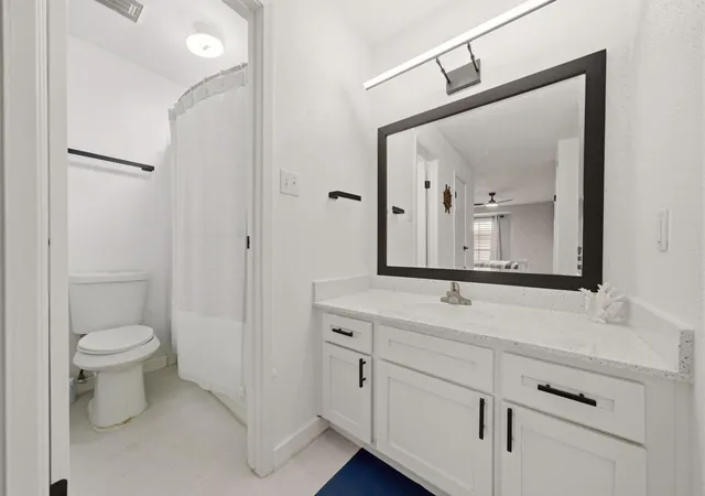 Photo 4 of Condo for sale at 7600 Emmett F Lowry Expy #806, Texas City, TX 77591 | MLS# 78290200 | Listing updated on 2026-08-28