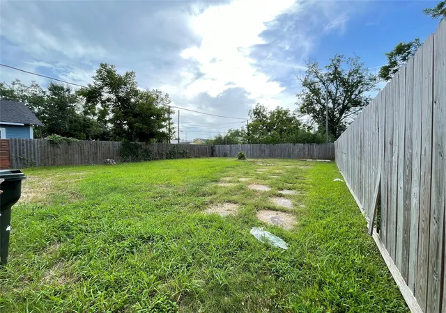 39th image of 1626 14th St, Port Arthur, TX 77640 | MLS# 61657589