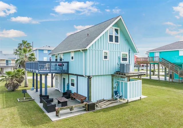Photo 3 of Single family home for sale at 22818 Buena St, Galveston, TX 77554 | MLS# 2783082 | Listing updated on 2026-09-14