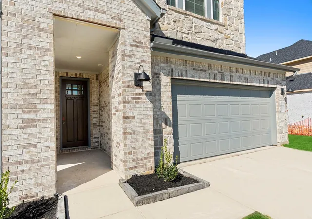 Photo 3 of Sale Pending at 2334 Poseidon St, League City, TX 77573 | MLS# 23644992 | Listing updated on 2026-08-26