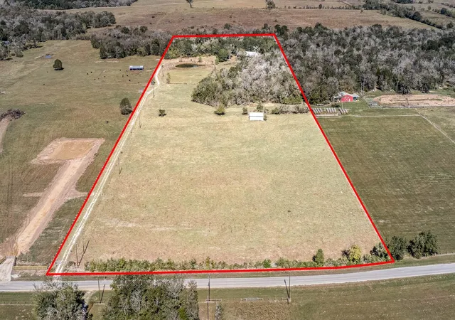 Photo 2 of Land for sale at 35684 Howell Rd, Waller, TX 77484 | MLS# 91554546 | Listing updated on 2026-09-08