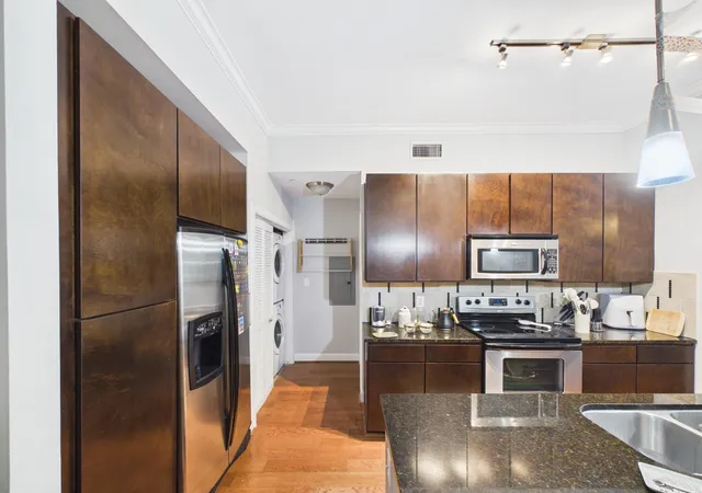 Photo 3 of Condo for sale at 300 St Joseph Pkwy #114, Houston, TX 77002 | MLS# 79060847 | Listing updated on 2026-09-01