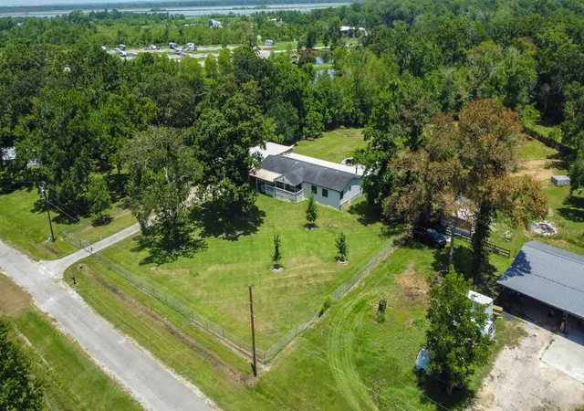 32nd image of 74 County Road 4400, Dayton, TX 77535 | MLS# 69675068