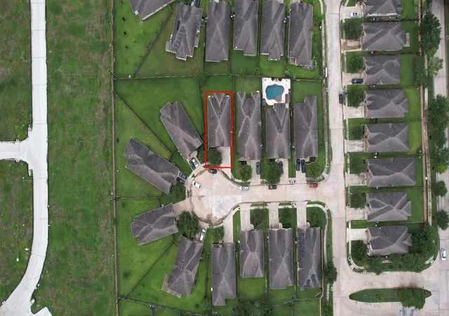 2nd image of 13937 Naples Park Ct, Pearland, TX 77584 | MLS# 90745853