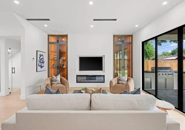 Photo 3 of Single family home for sale at 5411 Yarwell Dr, Houston, TX 77096 | MLS# 15342757 | Listing updated on 2026-09-20