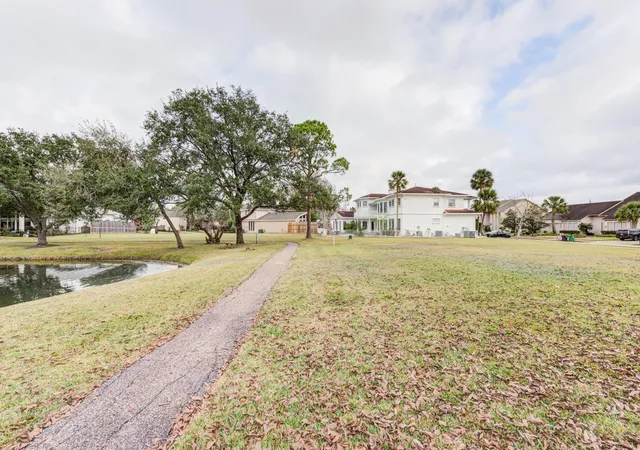 3rd image of 0 E Circle Dr, Houston, TX 77071 | MLS# 81545773