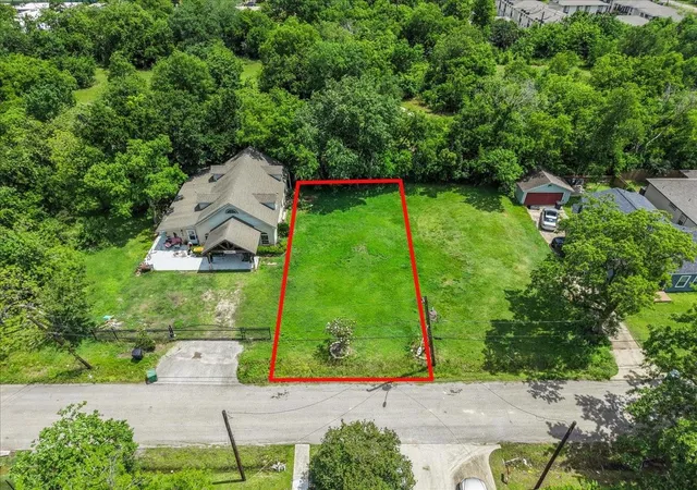 Photo 2 of Land for sale at 0000 Grace Ln, Houston, TX 77021 | MLS# 9373392 | Listing updated on 2026-08-31