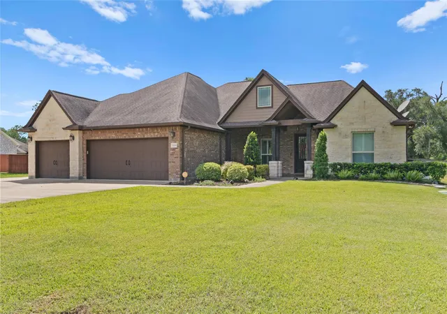 Homes for sale in Richwood, TX | 32226 Bayou Bnd, Richwood, TX 77515 | MLS# 13811702