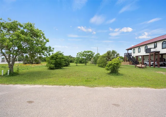 2nd image of 3902 El Lago St, Galveston, TX 77554 | MLS# 40644734
