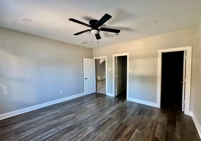 Homes for sale in Houston, TX | 5842 Southville St, Houston, TX 77033 | MLS# 5980827