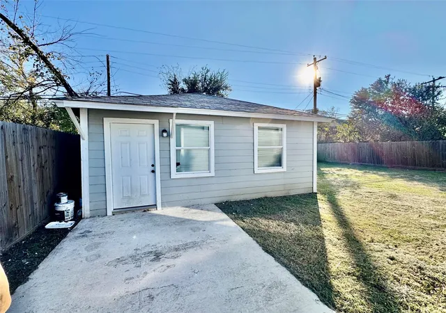 Homes for sale in Houston, TX | 5842 Southville St, Houston, TX 77033 | MLS# 5980827