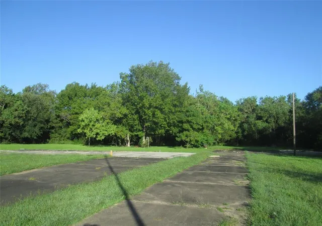 6th image of 3302 Dixie Farm Rd, Pearland, TX 77581 | MLS# 32255035
