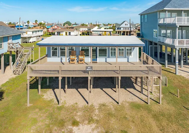 Homes for sale in Surfside Beach, TX | 722 Beach Dr, Surfside Beach, TX 77541 | MLS# 69850635