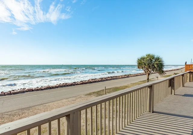 30th image of 722 Beach Dr, Freeport, TX 77541 | MLS# 69850635