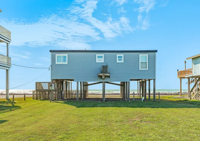 Homes for sale in Surfside Beach, TX | 722 Beach Dr, Surfside Beach, TX 77541 | MLS# 69850635