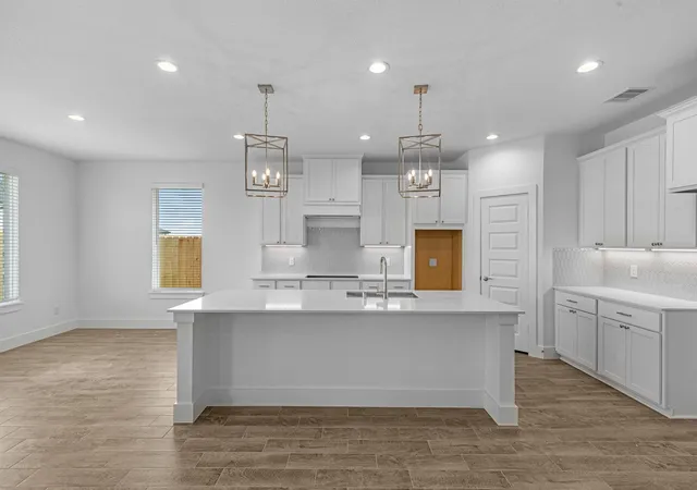 3rd image of 616 Juniper Heights Ln, Waller, TX 77484 | MLS# 48203701