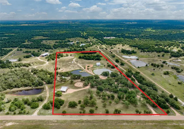 Homes for sale in Round Top, TX | 5939 Round Top Rd, Round Top, TX 78954 | MLS# 93882522