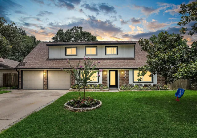 1st image of 10642 Mayfield Rd, Houston, TX 77043 | MLS# 30524523