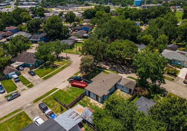 23rd image of 1012 W Hart Ave, Pasadena, TX 77506 | MLS# 63093743
