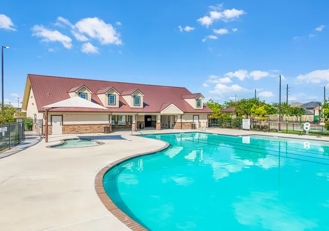 Photo 3 of Single family home for sale at 4519 Breezewood Dr, Rosenberg, TX 77471 | MLS# 46947691 | Listing updated on 2026-09-14