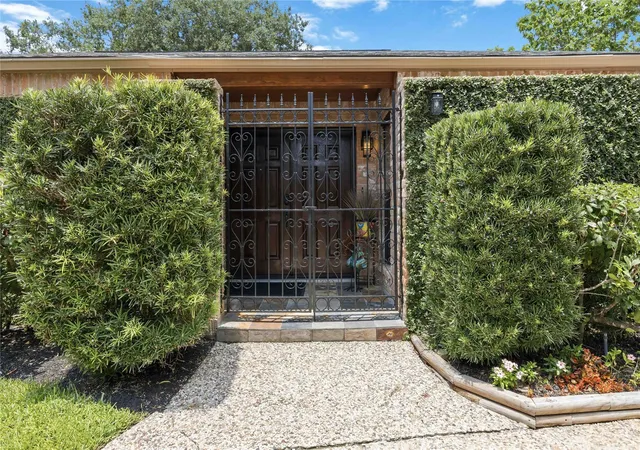 46th image of 619 Rancho Bauer Dr, Houston, TX 77079 | MLS# 11259477