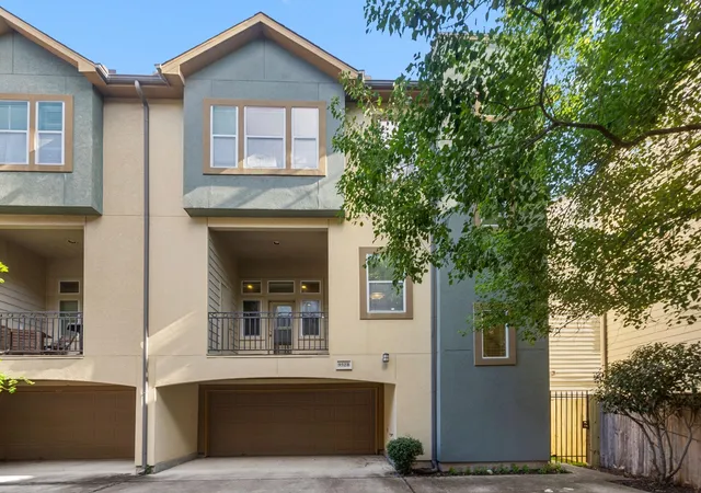2nd image of 932 W 26th St #B, Houston, TX 77008 | MLS# 16664505
