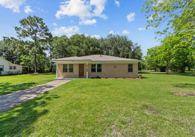1st image of 5108 Fm 1765, La Marque, TX 77568 | MLS# 73916211