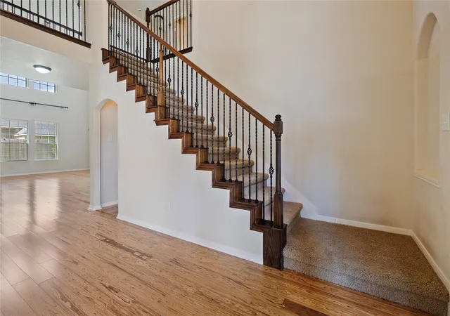 Photo 4 of Single family home for sale at 1740 N Meridian Greens Dr, Dickinson, TX 77539 | MLS# 37119302 | Listing updated on 2026-09-11