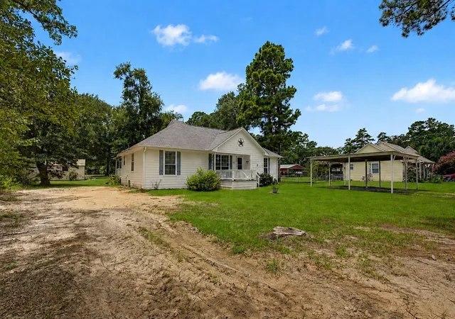 2nd image of 65 Cauthen Dr, Huntsville, TX 77320 | MLS# 46373811