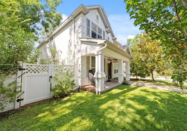 4th image of 335 Voss Rd, Houston, TX 77024 | MLS# 4712358