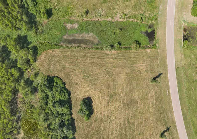 Photo 4 of Land for sale at 22810 Pittman Dr, Angleton, TX 77515 | MLS# 39172943 | Listing updated on 2026-08-29