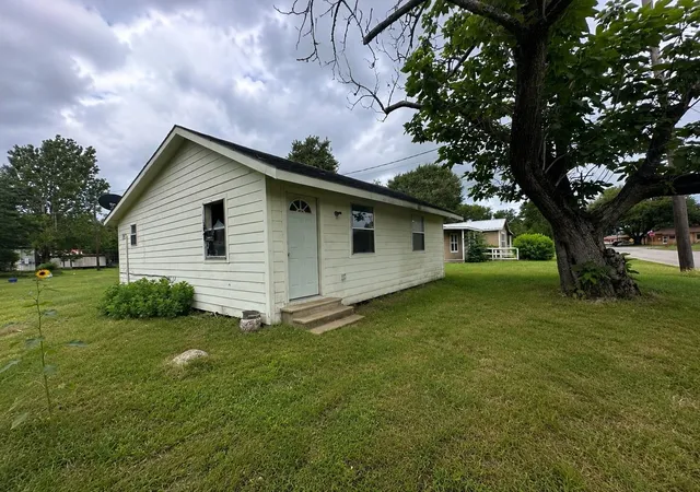 Homes for sale in Edna, TX | 407/405 N Kleas, Edna, TX 77957 | MLS# 12346283