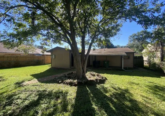 Homes for sale in Houston, TX | 5939 Belarbor St, Houston, TX 77033 | MLS# 35931632