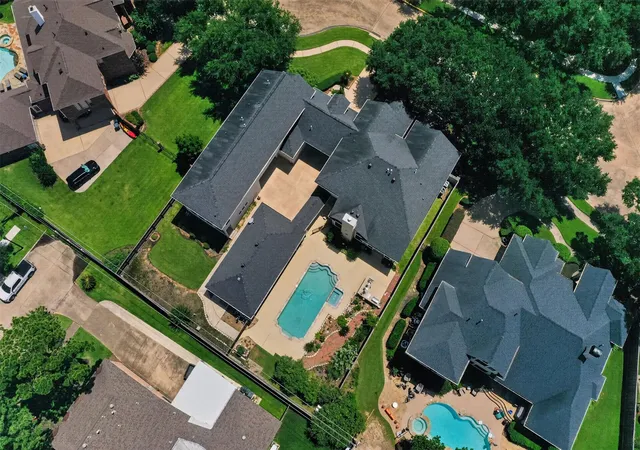 3rd image of 6 Epernay Pl, Jersey Village, TX 77040 | MLS# 21218374