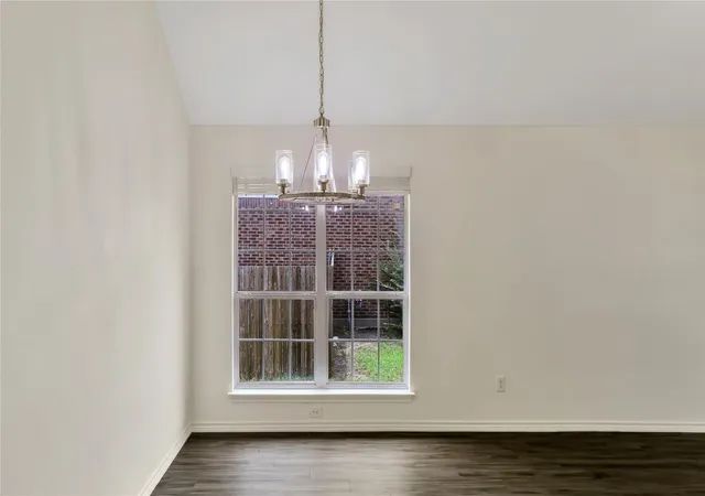 5th image of 1106 Eastbrook Dr, Glenn Heights, TX 75154 | MLS# 46920034