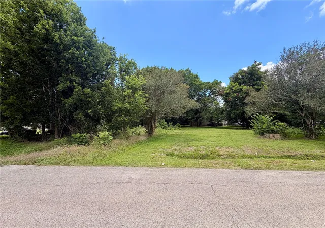 Photo 1 of Land for sale at 0 Carmen St, Houston, TX 77033 | MLS# 63422985 | Listing updated on 2026-06-12