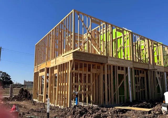 3rd image of 500 Legacy #404, Alvin, TX 77511 | MLS# 52504546