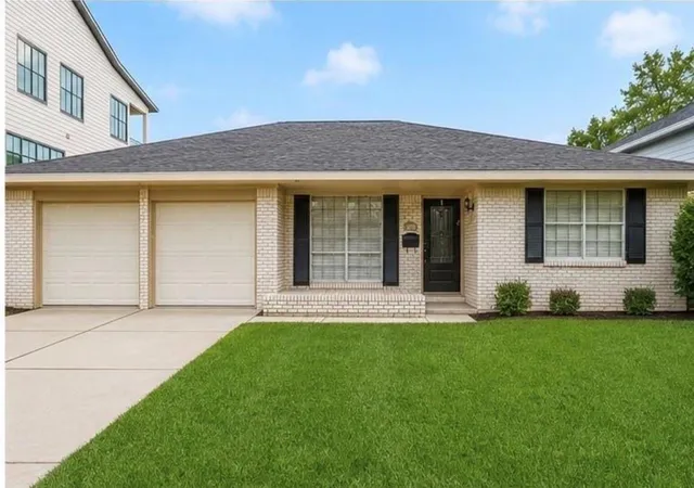 Photo 1 of Single family home for sale at 4506 Mimosa Dr, Bellaire, TX 77401 | MLS# 65140642 | Listing updated on 2026-07-23