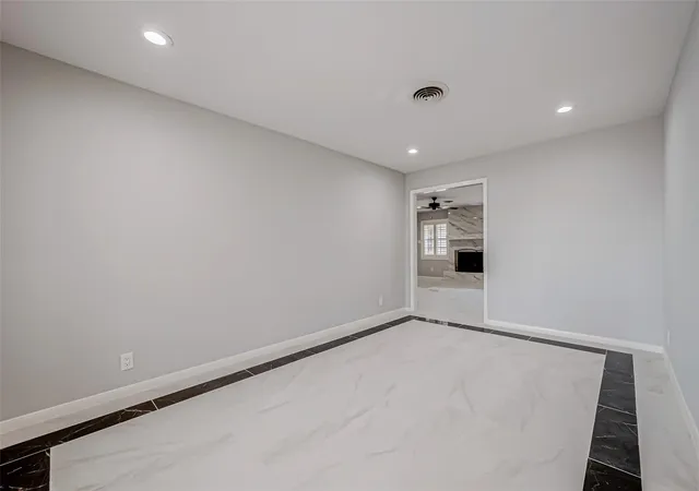 Photo 4 of Single family home for sale at 4506 Mimosa Dr, Bellaire, TX 77401 | MLS# 65140642 | Listing updated on 2026-07-23