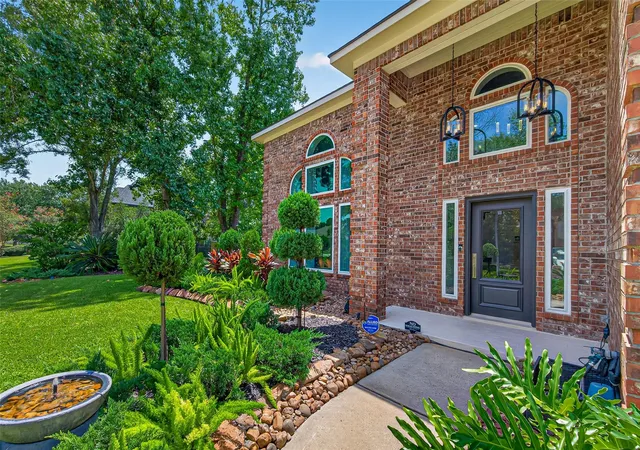 Photo 3 of Sale Pending at 8422 Atascocita Lake Way, Humble, TX 77346 | MLS# 47311228 | Listing updated on 2026-09-16
