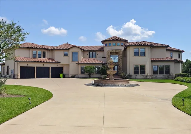 Photo 1 of Mansion for sale at 5938 Carolina Cove Dr, Richmond, TX 77469 | MLS# 97284959 | Listing updated on 2026-10-03