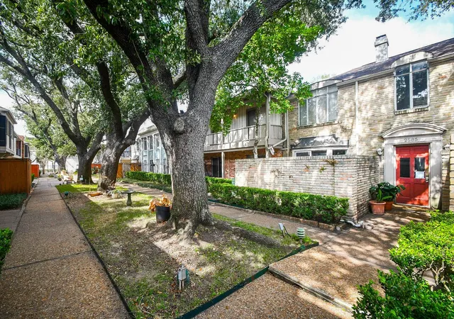 1st image of 2585 Marilee Ln, Houston, TX 77057